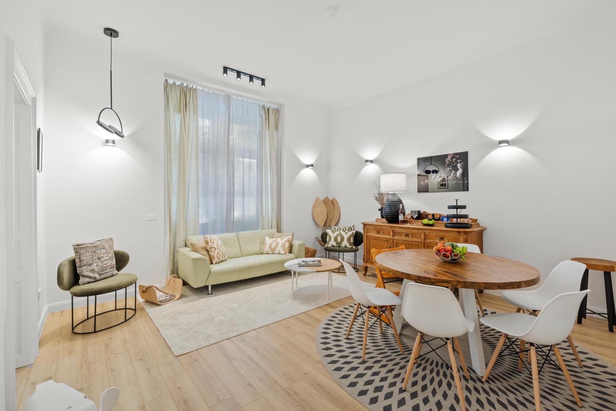 Maxim's Muenz Apartman Pula